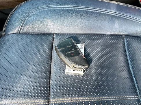 Used 2022 Chevrolet Silverado 1500 High Country w/ Z71 Off-Road Package image 36