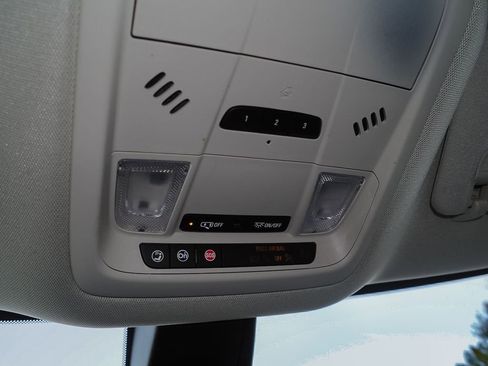 Certified 2023 Buick Enclave Essence image 38