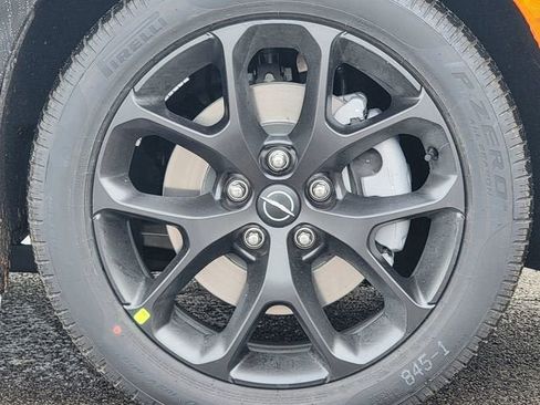 New 2026 Chrysler Pacifica Select w/ S Appearance Package AWD/4WD image 17