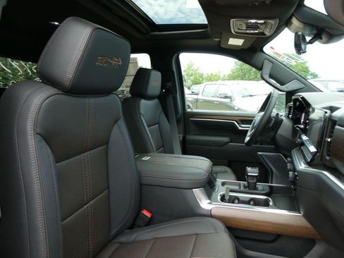 New 2026 Chevrolet Silverado 1500 High Country AWD/4WD image 14