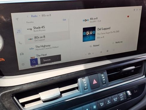 Used 2024 Lexus ES 250 w/ Premium Package image 18