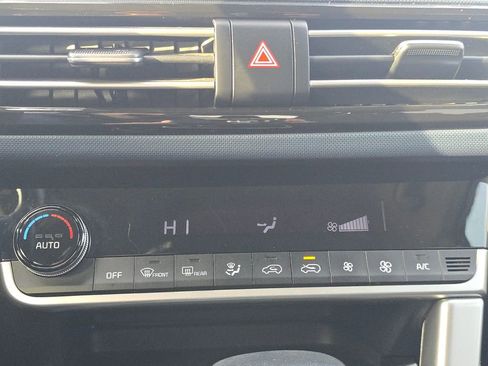 Used 2023 Kia Seltos S w/ Navigation Package image 29