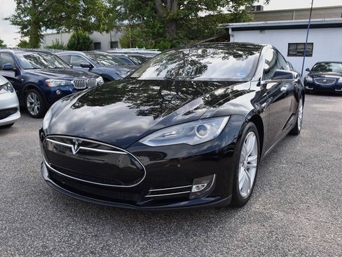 Used 2013 Tesla Model S RWD image 2