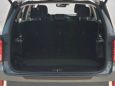 Used 2022 Hyundai Palisade SEL w/ 8P Bench Seat Package FWD image 6