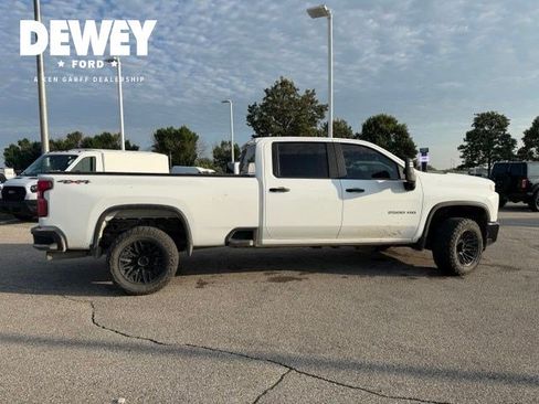 Used 2022 Chevrolet Silverado 2500 Custom w/ Custom Value Package AWD/4WD image 14