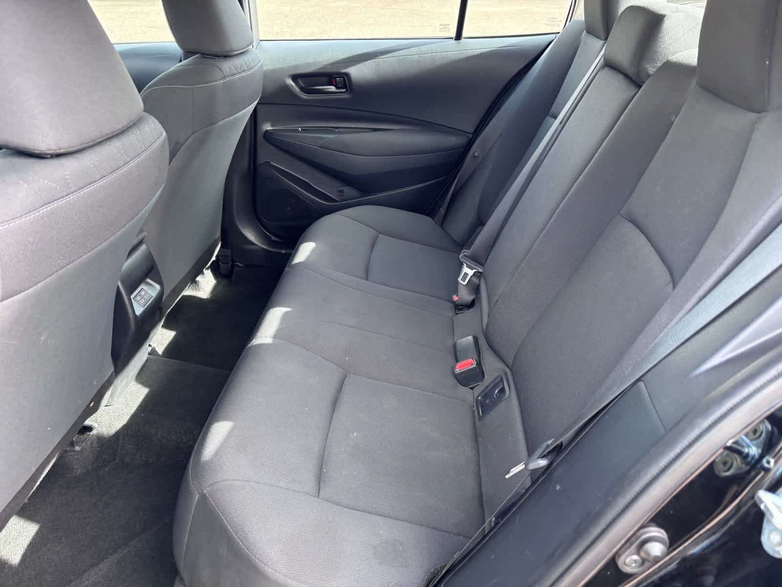 Used 2025 Toyota Corolla LE FWD image 11