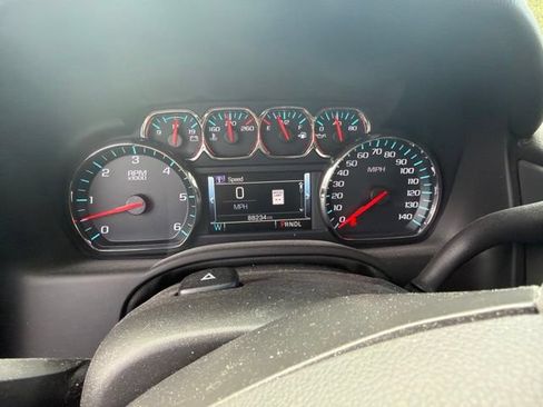 Used 2018 GMC Yukon SLT w/ Open Road Package AWD/4WD image 4