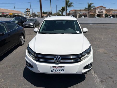 Used 2012 Volkswagen Tiguan S FWD image 2