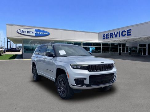 Used 2023 Jeep Grand Cherokee L Summit AWD/4WD image 2