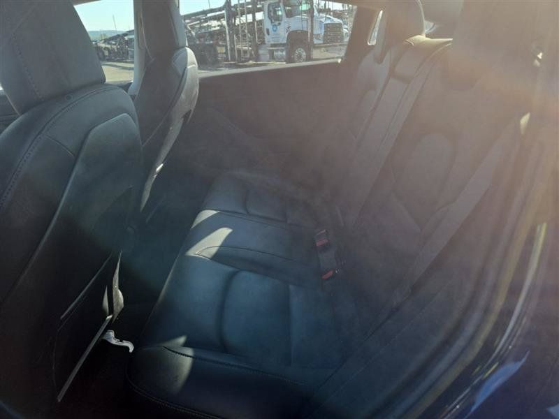 Used 2018 Tesla Model 3 Long Range AWD/4WD image 5