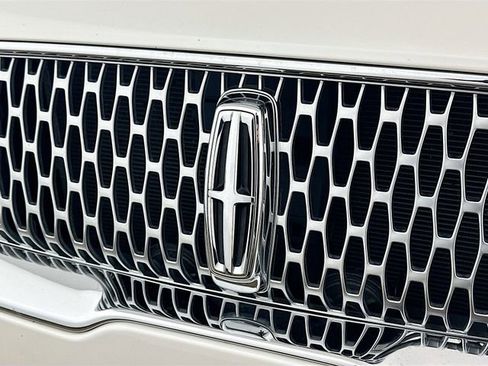 Used 2019 Lincoln Nautilus Reserve w/ Cargo Utility Package image 26