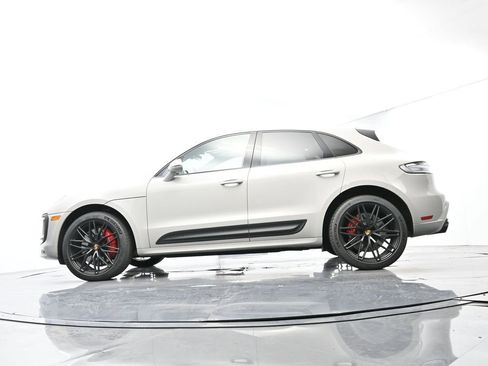 Certified 2023 Porsche Macan GTS image 47