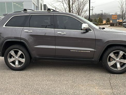 Used 2015 Jeep Grand Cherokee Limited w/ Trailer Tow Group IV image 7