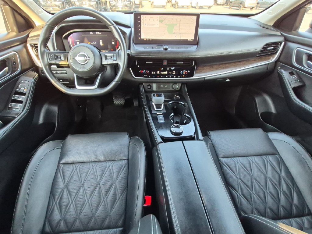Used 2024 Nissan Rogue Platinum AWD/4WD image 26