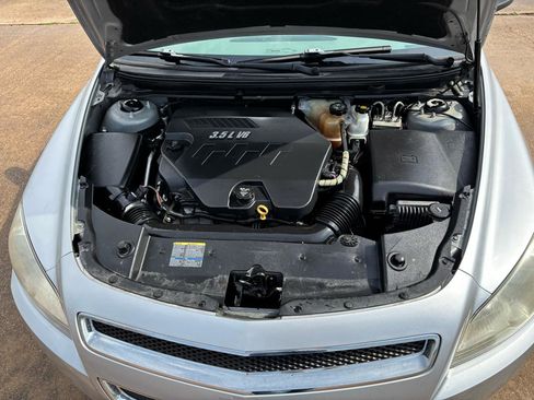 Used 2009 Chevrolet Malibu LS image 19