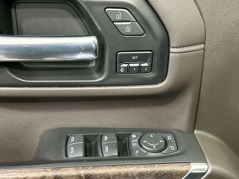 Used 2022 GMC Sierra 2500 Denali w/ Denali Ultimate Package image 16