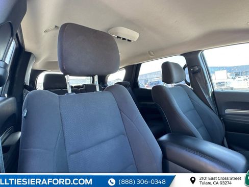 Used 2017 Dodge Durango SXT w/ 3rd Row Seating Group RWD image 23