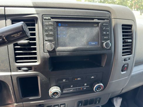 Used 2016 Nissan NV 2500 SV w/ Technology Package RWD image 19