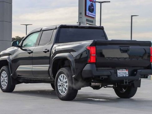 Used 2024 Toyota Tacoma SR image 6