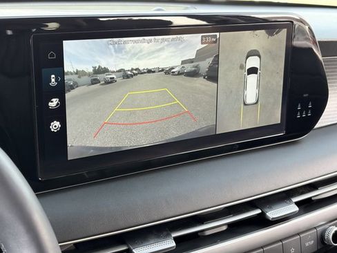 Used 2023 Hyundai Palisade Limited w/ Cargo Package FWD image 15