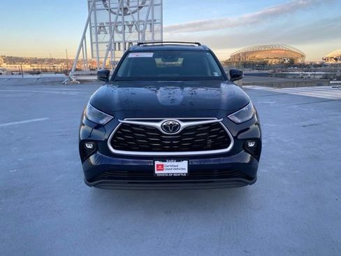Certified 2022 Toyota Highlander XLE image 5