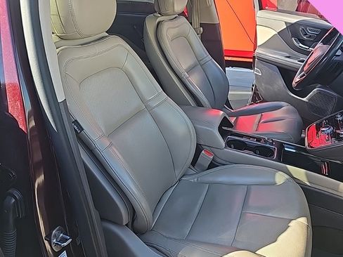 Used 2020 Lincoln Corsair FWD w/ Equipment Group 101A image 14