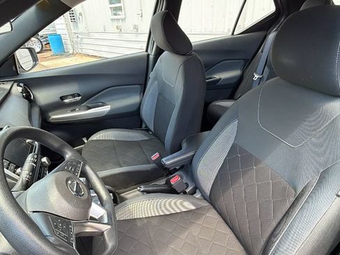 Used 2020 Nissan Kicks SV FWD image 22