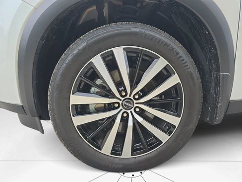 Used 2025 Nissan Pathfinder Platinum w/ Cargo Package FWD image 22