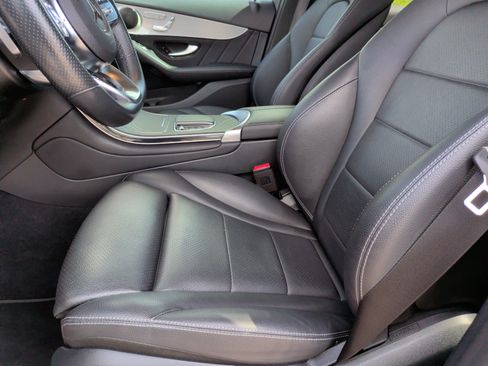 Used 2022 Mercedes-Benz GLC 300 image 25