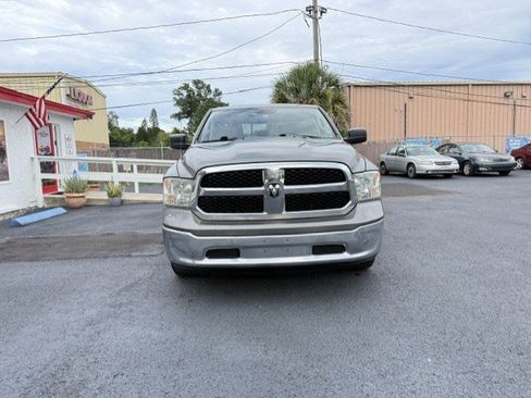Used 2013 RAM 1500 Classic SLT RWD image 2