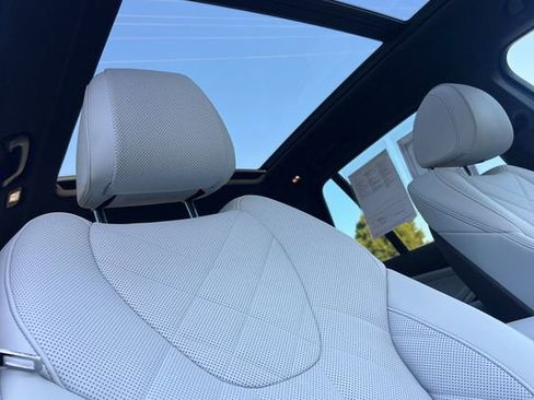 Used 2024 BMW X5 xDrive50e w/ Premium Package image 19