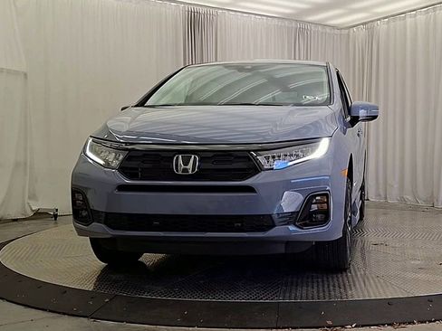 Used 2025 Honda Odyssey Elite image 4