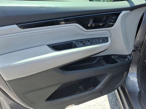 Used 2023 Honda Odyssey Touring image 16