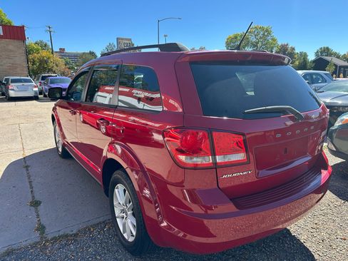Used 2015 Dodge Journey SXT w/ Flexible Seating Group image 9