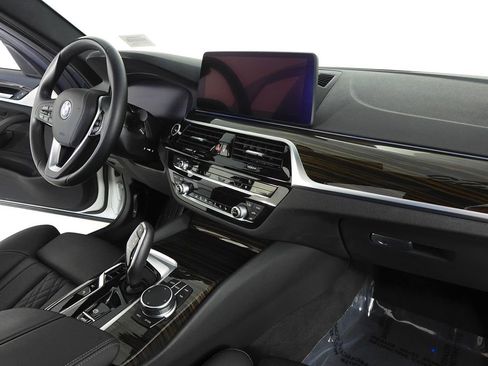 Certified 2023 BMW 530e 530e iPerformance w/ Convenience Package image 13