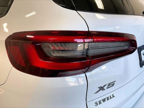 Used 2023 BMW X5 xDrive40i w/ M Sport Package AWD/4WD image 35