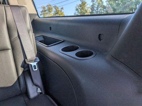 Used 2013 Chevrolet Suburban LTZ image 16