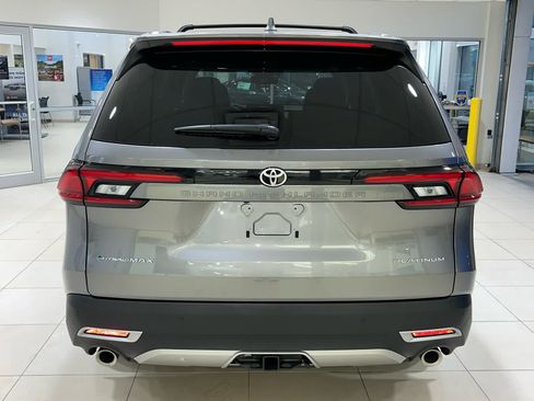 New 2026 Toyota Grand Highlander AWD Hybrid image 6