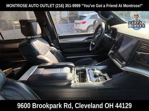 Used 2023 Jeep Grand Wagoneer Series III image 2