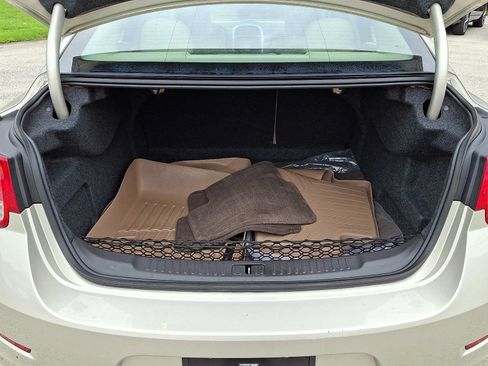 Used 2014 Chevrolet Malibu LT FWD image 23