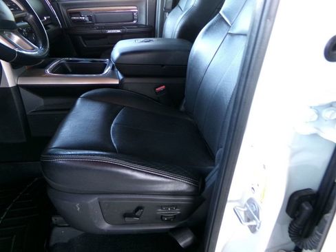 Used 2018 RAM 2500 Laramie w/ Off Road Package AWD/4WD image 19