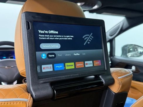 Used 2022 Chrysler Pacifica Pinnacle image 39