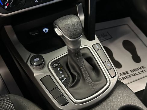 Used 2023 Kia Seltos LX AWD/4WD image 16