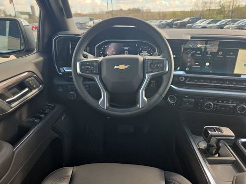 New 2026 Chevrolet Silverado 1500 LTZ w/ LTZ Premium Package AWD/4WD image 11