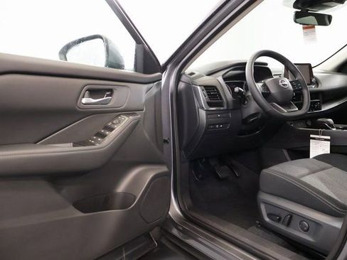New 2026 Nissan Rogue SV w/ Cold Weather Package AWD/4WD image 8