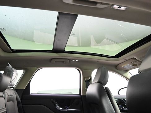 New 2026 Lincoln Corsair Reserve w/ Jet Appearance Package AWD/4WD image 17