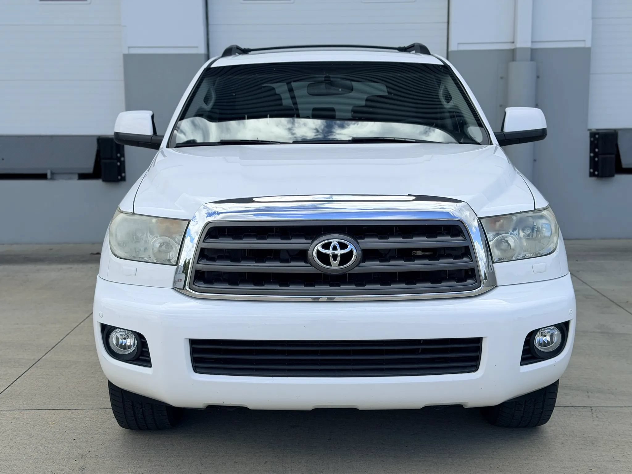 Used 2016 Toyota Sequoia SR5 w/ Premium Package AWD/4WD image 8