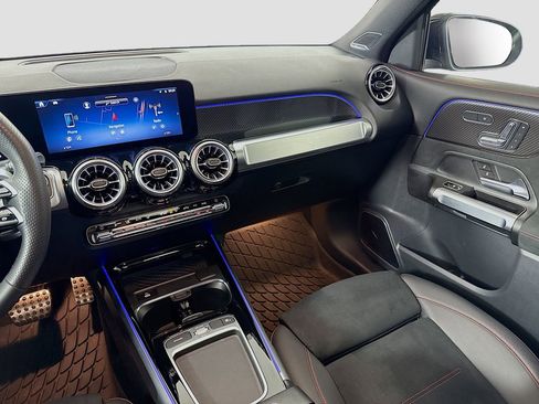 Used 2024 Mercedes-Benz GLB 35 AMG 4MATIC image 24