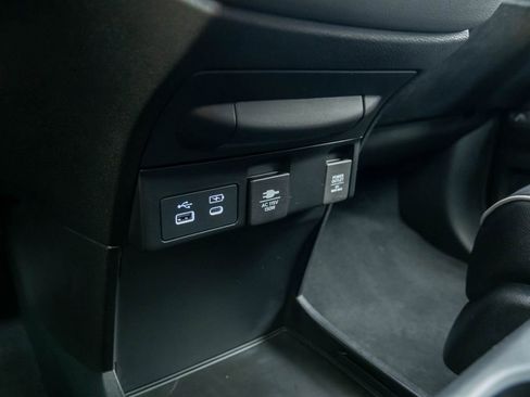 New 2026 Honda Odyssey Touring image 28