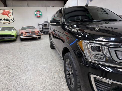 Used 2020 Ford Expedition Max Limited image 40